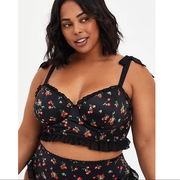 NWT TORRID SET BLACK CHERRIES RUFFLE BRA & PANTY - Picture 5 of 9